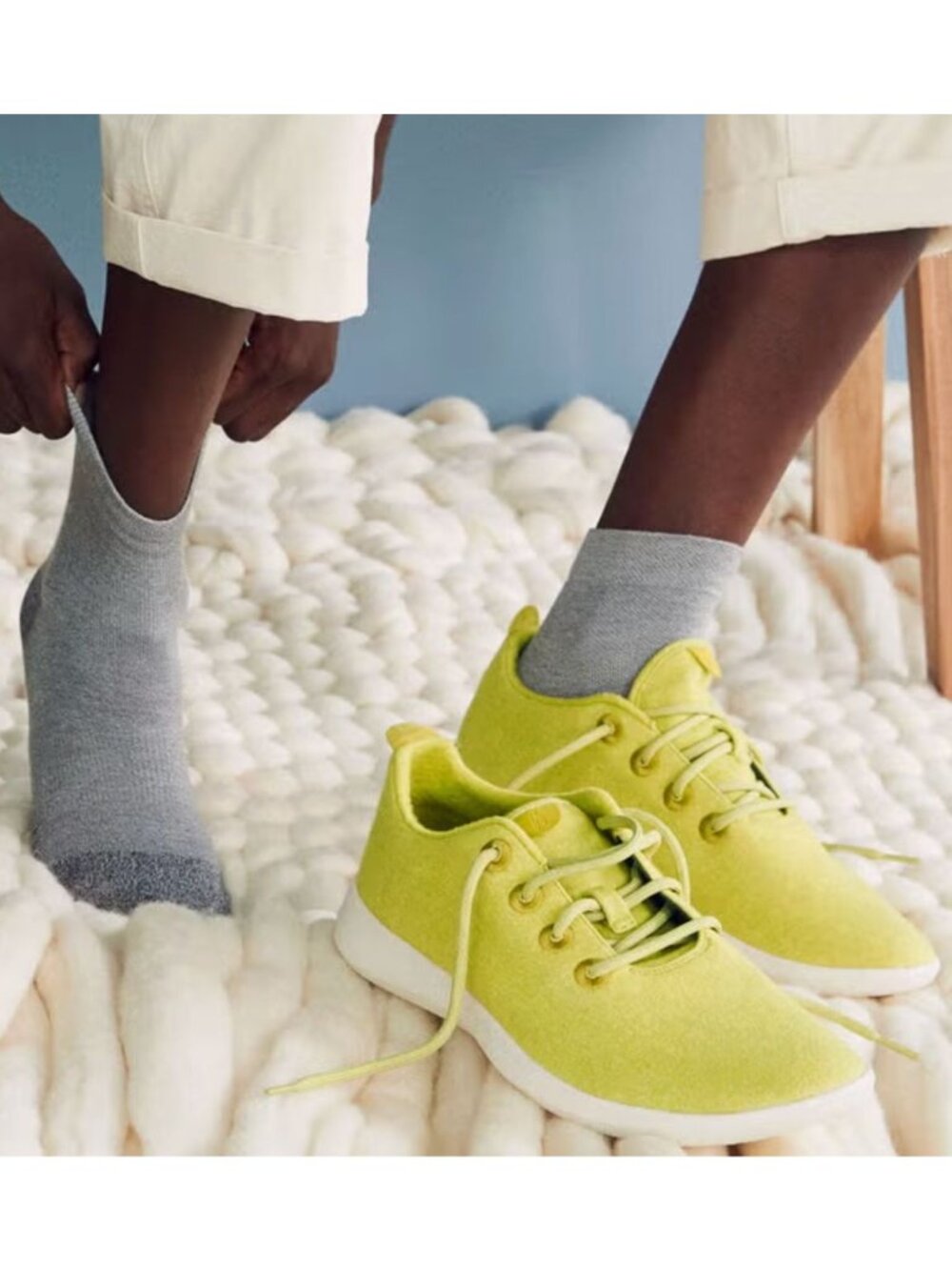 ALLBIRDS Wool Runners Men's Size 10 Elephant Grass Yellow Knit Sneakers
